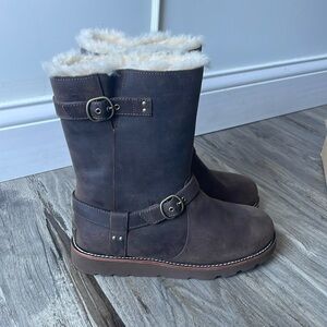 Brand new women’s Uggs - style Noira - water resistant - size 8